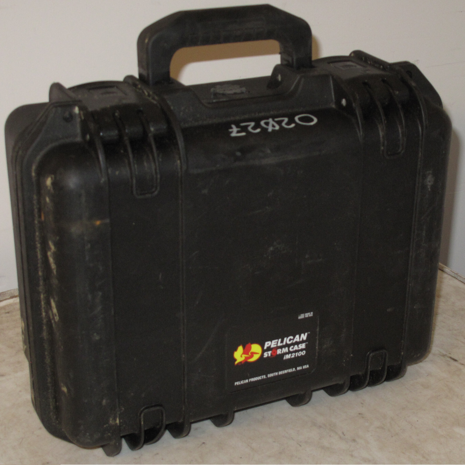 Hardigg Pelican Storm iM2100 Case 14x11x6 OD 13x9x6 ID Watertight Hard Box Black