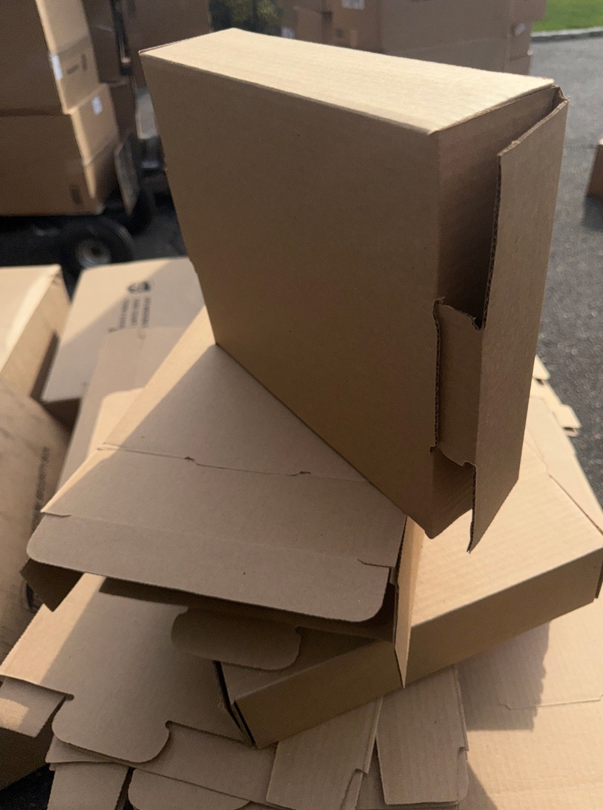50 Pieces 12″ x 10″ x 3″ Corrugated Mailer Shipping Boxes – *LOCAL PICK UP ONLY*