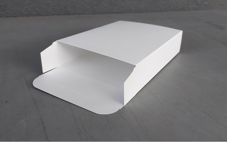 Universal Individual White Cardboard Boxes Packaging Gift Approx 7x5x1 Brand New