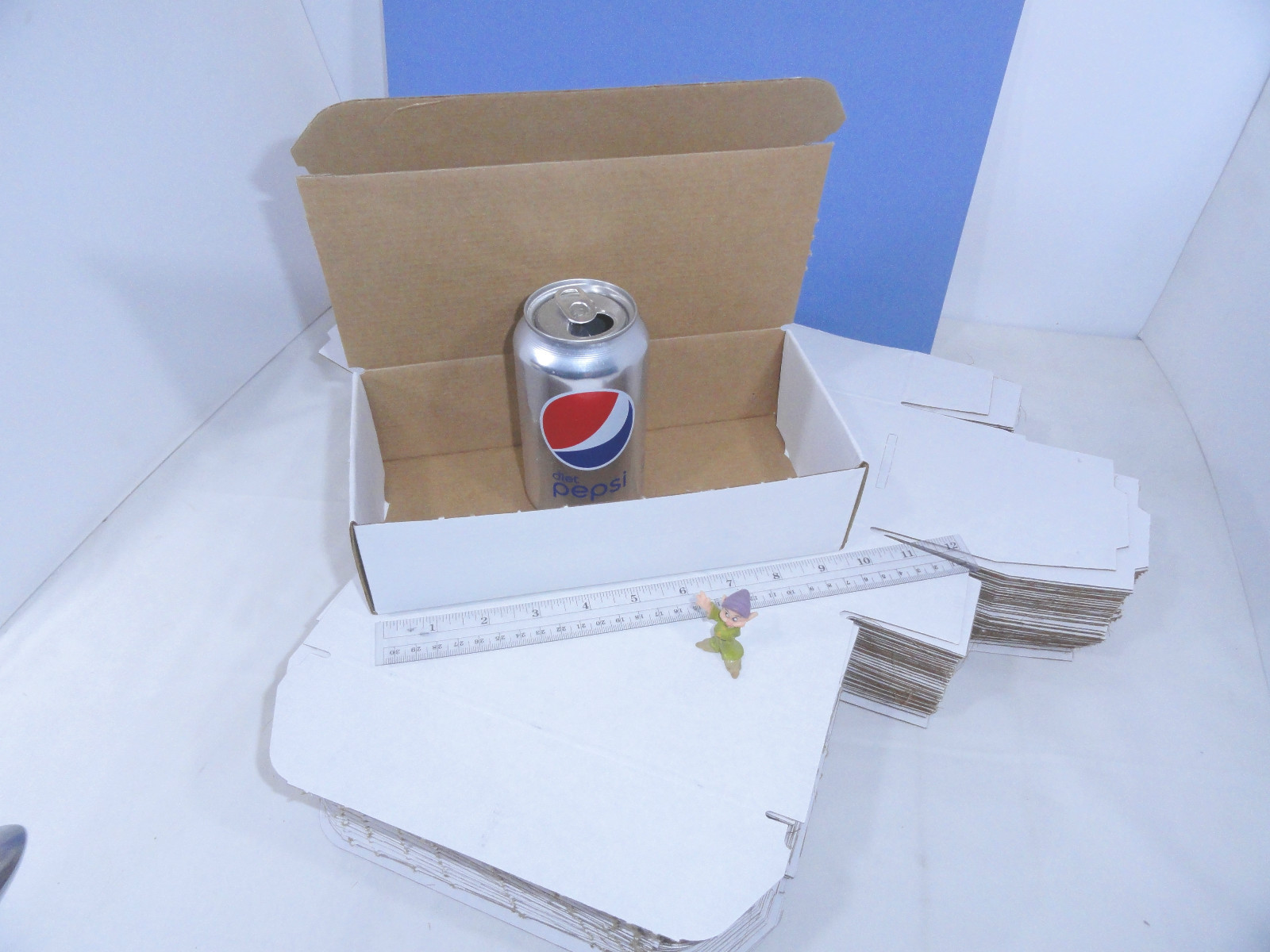 50 White Cardboard FBP-73 Boxes 9.5 “ Long x 4 3/8″ Wide x 2 ½” Deep