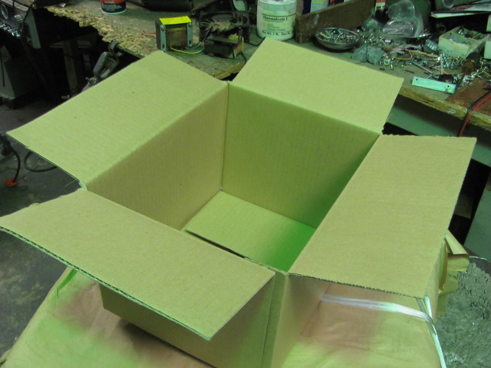 LOT 25 CARDBOARD BOXES 9 X 7 1/2 X 6 1/2 CARRUGATED CARTON MAILING PACKING SHIP